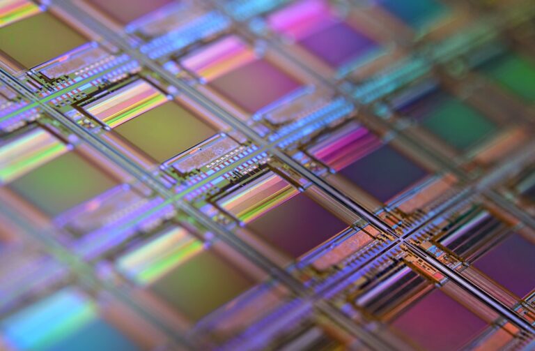 Semiconductor silicon wafer representing Semicon 2.0 investment opportunities for Telangana